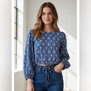 Zara Blue and Cream Leaf Print Top